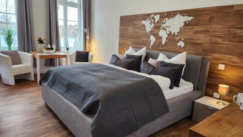 Schwerin Apartamento | Das Ferienapartment Alexandrine direkt am Pfaffenteich mit eigenem Parkplatz