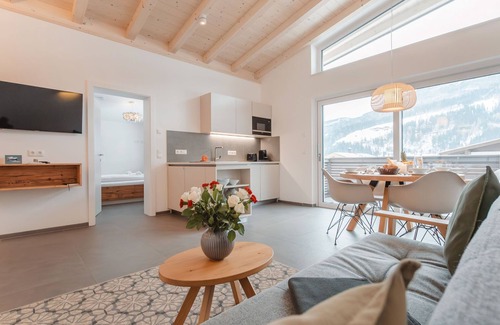 Gries Apartamento | Das Georgen, Kitzsteinhorn by Interhome