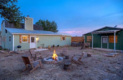 Fredericksburg Casa | Das Grun Haus With Private Hot Tub