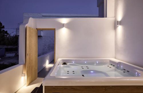 Tripiti Casa | Dash Milos