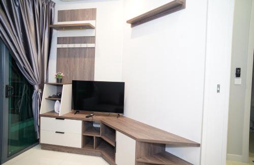 Taman Keramat Apartamento | Datum Jelatek Residence By Rasbo Galaxy Suites
