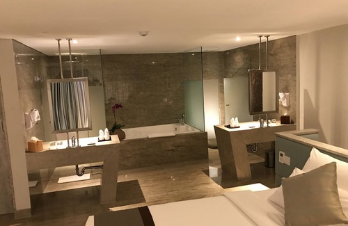 Seminyak Hotel | Daun Bali Seminyak Hotel