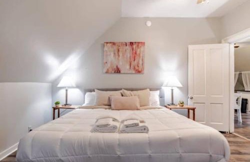 Mobile Apartamento | Dauphin District Darling #3-Downtown, Restaurants