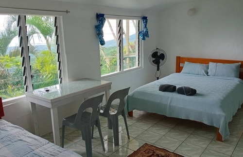 Apia Cabina | Dave Parker's Eco Lodge