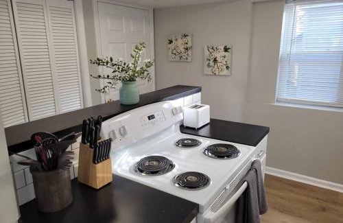 Joslyn Castle Apartamento | Davenport Dwellings Midtown Convenience