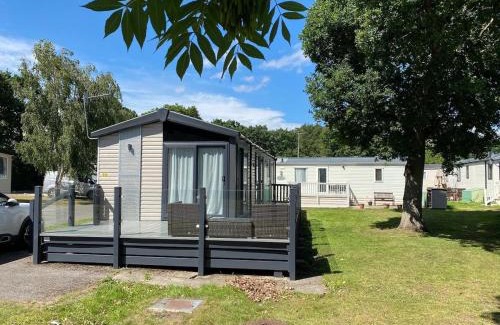 Ringwood Casa | Davies Caravans on Oakdene Forest Park 2 bedroom holiday home - entertainment passes included