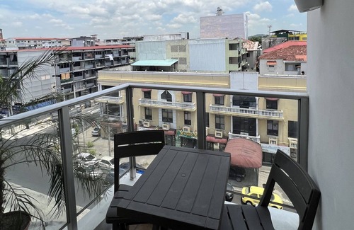 Calidonia Hotel | Davila