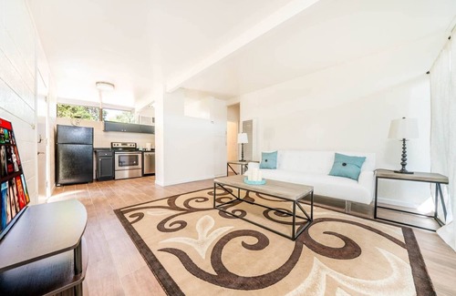 Central Davis Casa | Downtown Davis Designer Bungalow