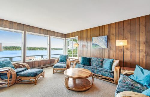 Lopez Island Casa | Davis House on the Bay