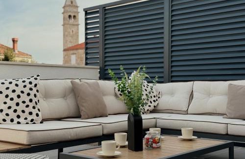Cilipi Apartamento | Dawn & Dusk - Modern Two Bedroom Apartment with Mountain Views