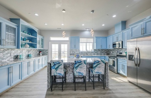 Madera Casa | Day Trip to Yosemite: Spacious Home w/ Fireplace