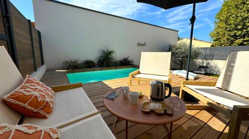 L'Isle-sur-la-Sorgue Villa | DAYA LODGE.