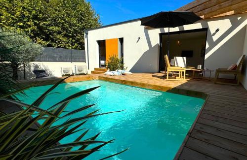L'Isle-sur-la-Sorgue Villa | DAYA LODGE.