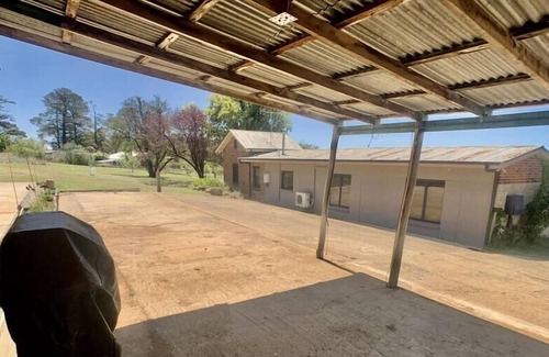 Orange East Casa | Daydawn Dairy │Perched High, Quiet & What a View!