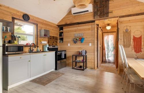 Wimberley Cabaña | DayDreamer Cottage amidst the Blanco river with private Hot Tub
