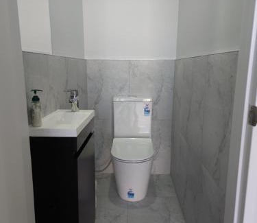 Papatoetoe Apartamento | Daylight Dwell & Delight near Auckland Airport