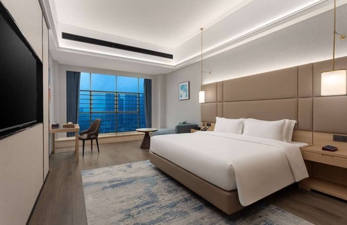 Futian CBD Hotel | Days Hotel BY Wyndham Shenzhen Sanlian