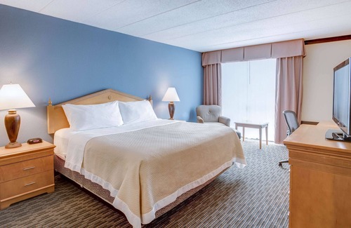 Toms River Hotel | Days Hotel by Wyndham Toms River Jersey Shore