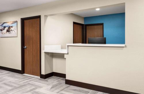 Washington Court House Hotel | Days Inn by Wyndham Washington Court House