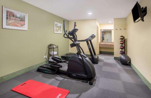 Abbeville Hotel | Days Inn by Wyndham Abbeville