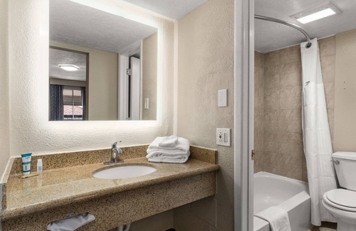 Northeast Heights Hotel | Days Inn by Wyndham Albuquerque Northeast