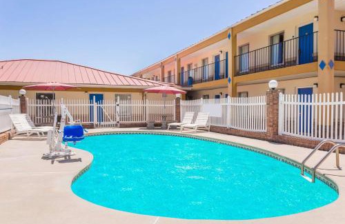 Augusta Hotel | Days Inn by Wyndham Augusta Wheeler Road