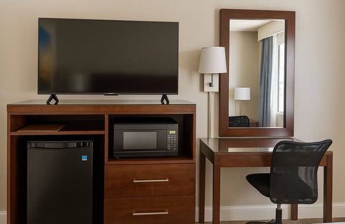 Bradenton Hotel | Days Inn by Wyndham Bradenton I-75