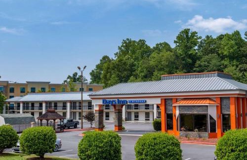 Clemson Hotel | Days Inn by Wyndham Clemson