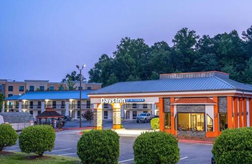 Clemson Hotel | Days Inn by Wyndham Clemson
