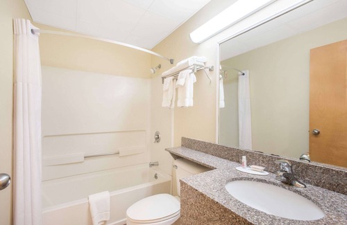 Burlington Hotel | Days Inn by Wyndham Colchester Burlington