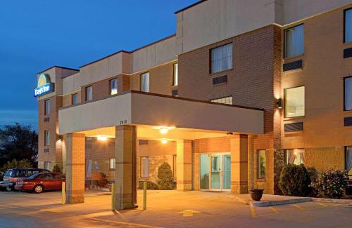 Downtown St. Louis Hotel | Days Inn by Wyndham Downtown St. Louis
