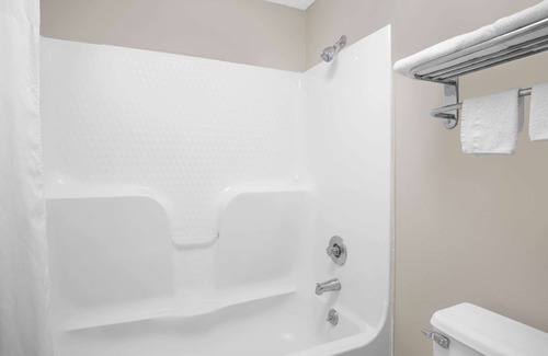 Dublin Hotel | Days Inn by Wyndham Dublin GA