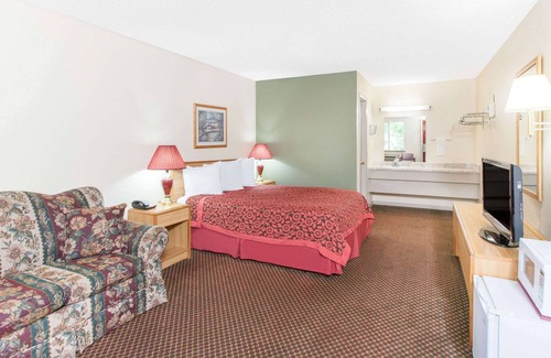 Eureka Springs Historic District Hotel | Days Inn by Wyndham Eureka Springs