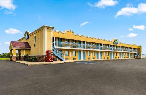 Fort Wayne Hotel | Days Inn by Wyndham Fort Wayne