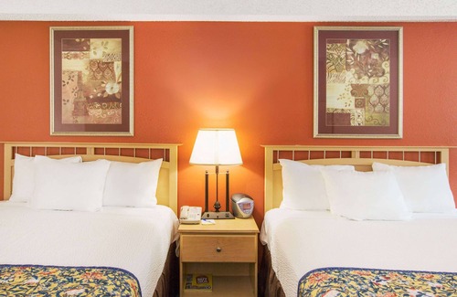 Fremont Hotel | Days Inn by Wyndham Fremont