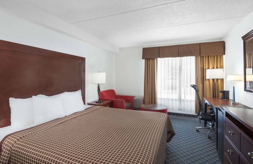 Geneva Hotel | Days Inn by Wyndham Geneva/Finger Lakes