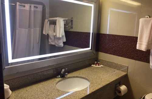 The Heights Hotel | Days Inn by Wyndham Jersey City / NYC Area