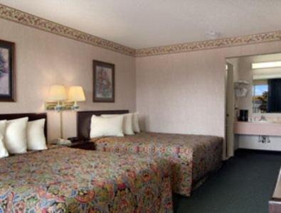 Jonesboro Hotel | Days Inn by Wyndham Jonesboro AR