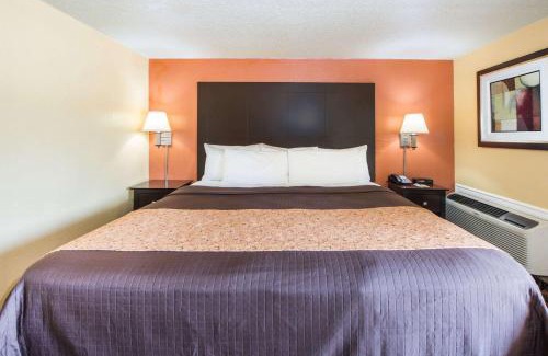 Joplin Hotel | Days Inn by Wyndham Joplin