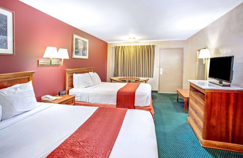 Town Center Hotel | Days Inn by Wyndham Kennesaw