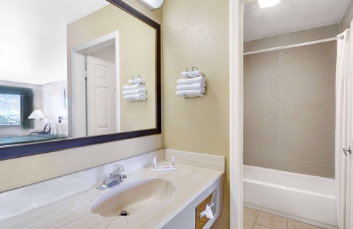 Kingman Hotel | Days Inn by Wyndham Kingman East