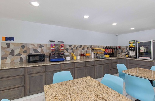 Knoxville Hotel | Days Inn by Wyndham Knoxville North