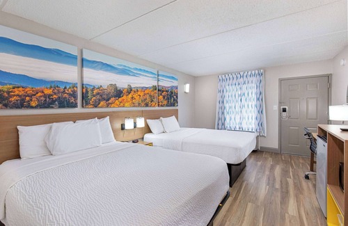 Knoxville Hotel | Days Inn by Wyndham Knoxville North