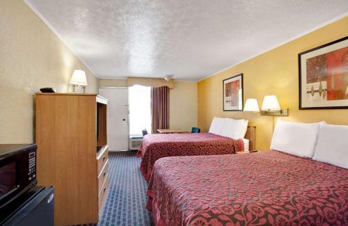 Cedar Bluff Hotel | Days Inn by Wyndham Knoxville West