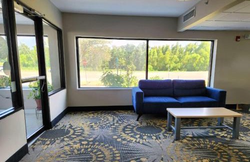 LaPlace Hotel | Days Inn by Wyndham LaPlace- New Orleans