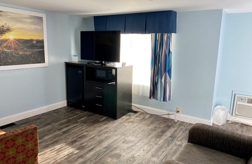 Lincoln Hotel | Days Inn by Wyndham Lincoln