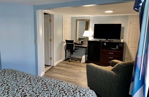Lincoln Hotel | Days Inn by Wyndham Lincoln