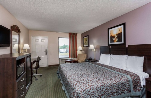 Lugoff Hotel | Days Inn by Wyndham Lugoff