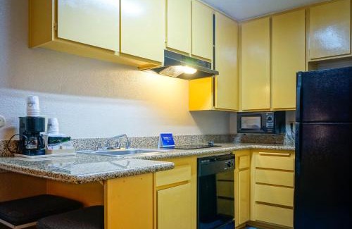 Del Cerro Hotel | Days Inn by Wyndham Mission Valley-SDSU