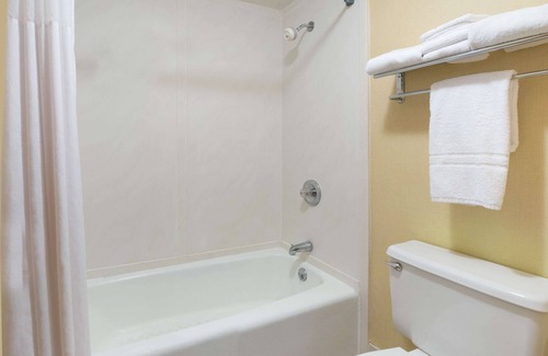 Paducah Hotel | Days Inn by Wyndham Paducah